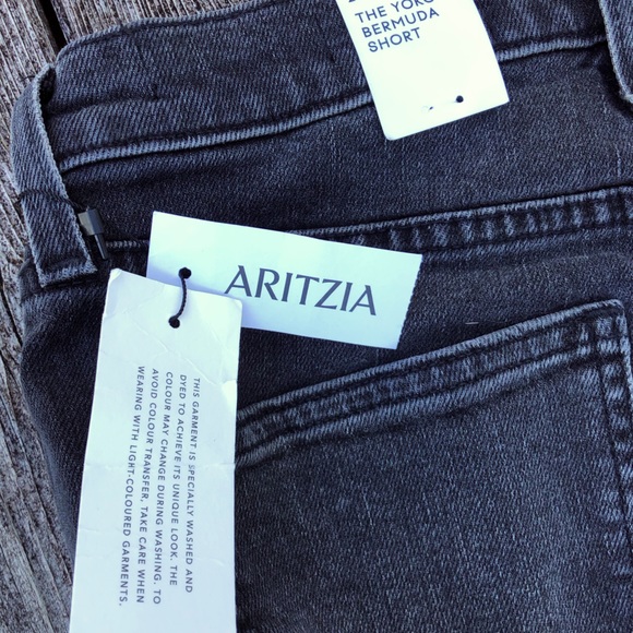 NWT Aritzia Yoko Bermuda Short Denim Forum - Picture 8 of 13